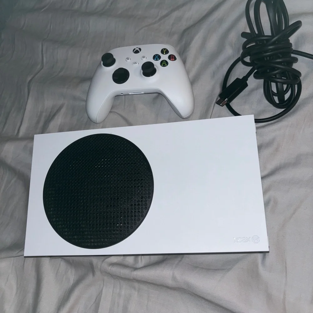 Xbox series s for sale 385$